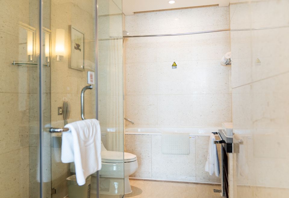 Beijing Xinjiang PlazaCozy Zero Pressure Double Bed Room (Mlily Mattress + Pillow)