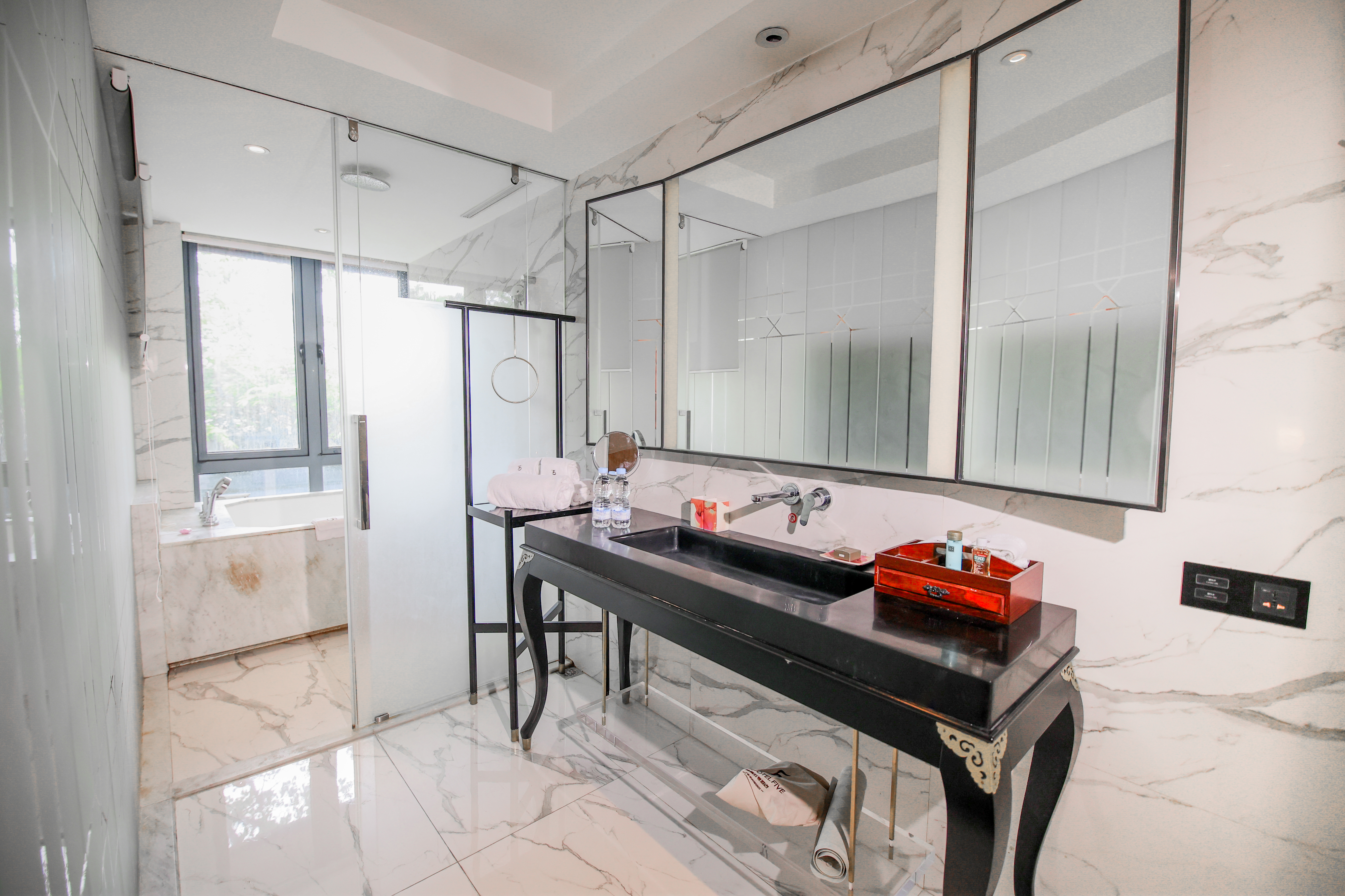 居舍·城景双床房（疗愈高奢洗护品+观景浴缸）