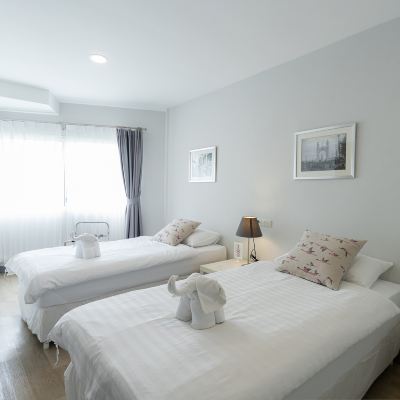 Standard Twin Room Ratchadamnoen Residence Promo Code