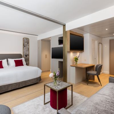 Signature One-Bedroom Hotel Royal Manotel Geneva Promo Code