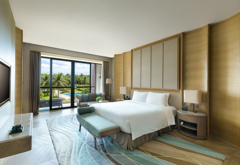 家庭园景双卧套房