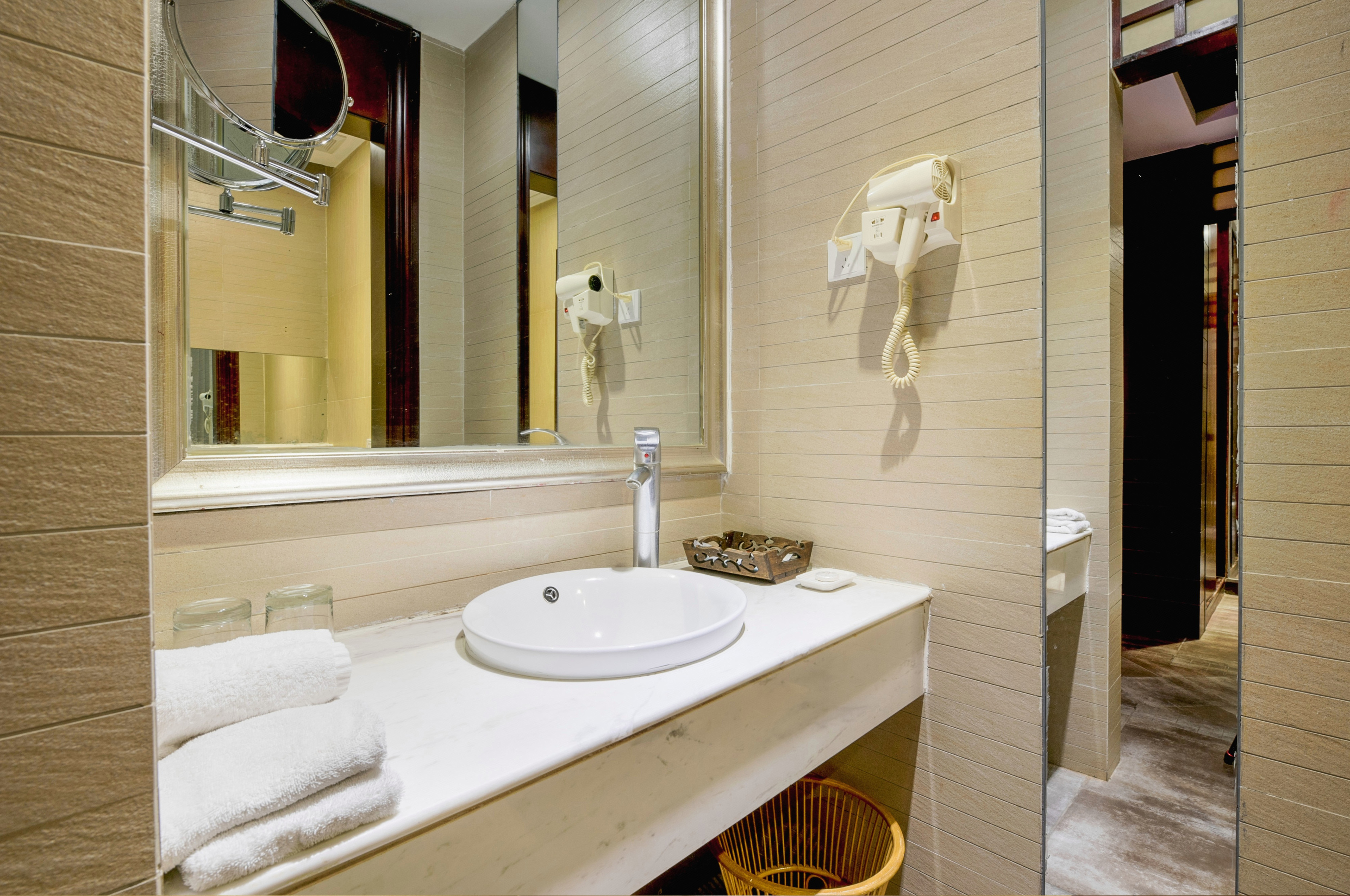 别墅私密大床花园情侣房|独立温泉池