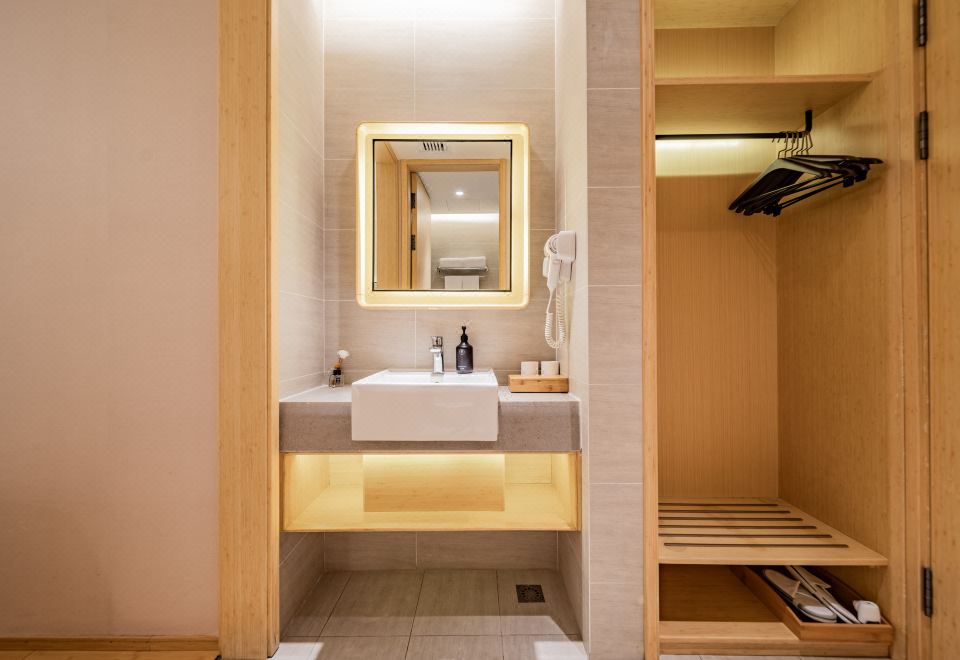 舒压大床房【房间乾净+舒适安静】