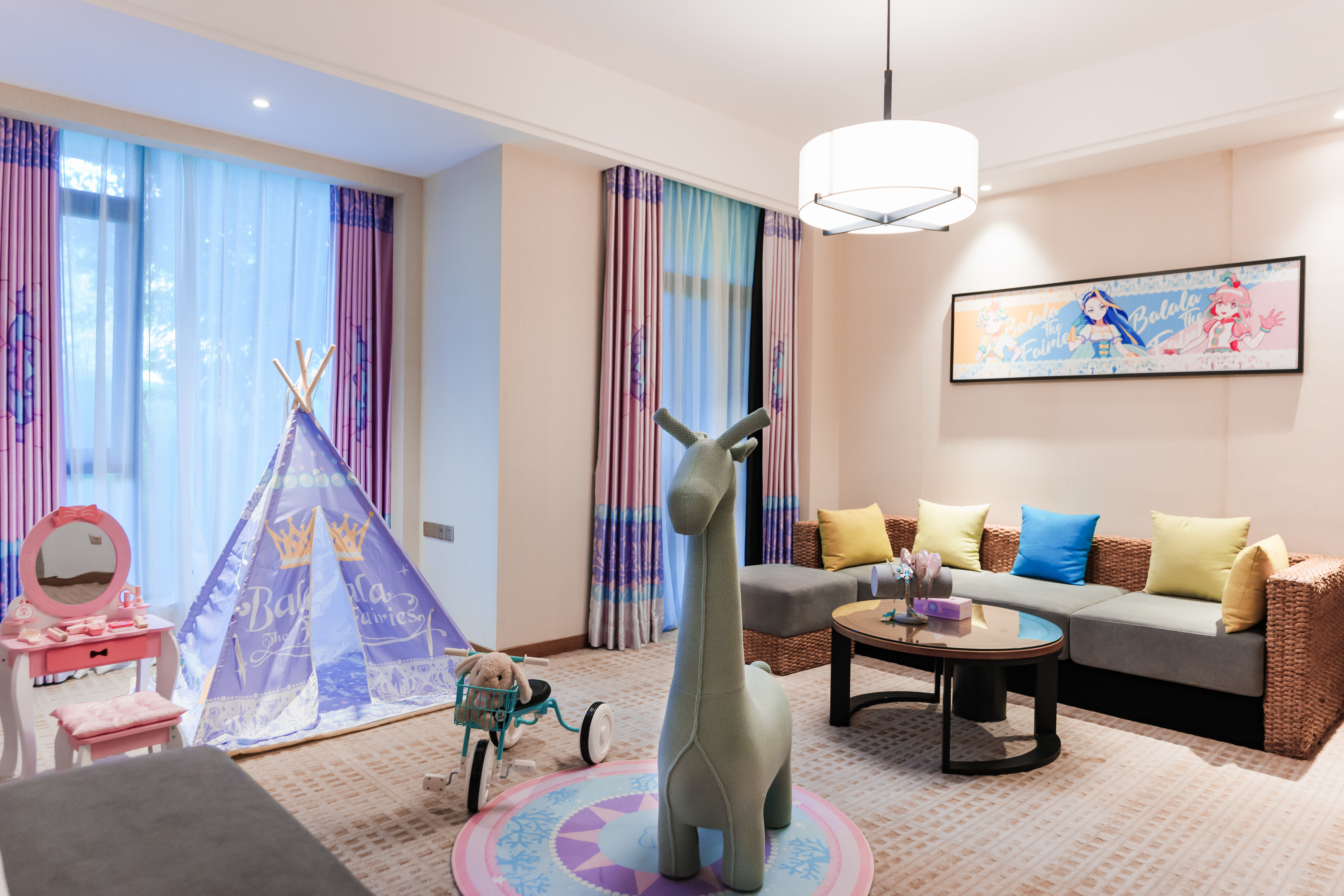 Kuya Balala Little Magic Fairy Princess Double Bed Room (East Building)