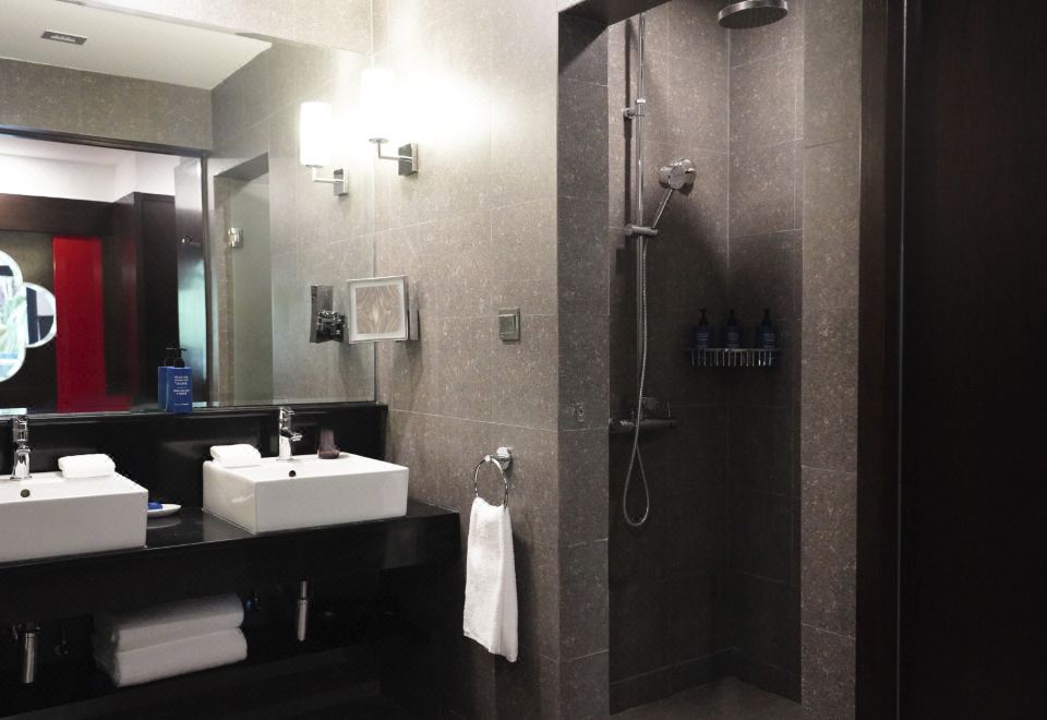 豪华阳台大床房-一价全包