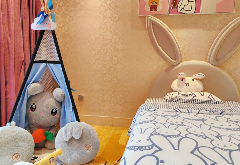 可爱小兔亲子主题房