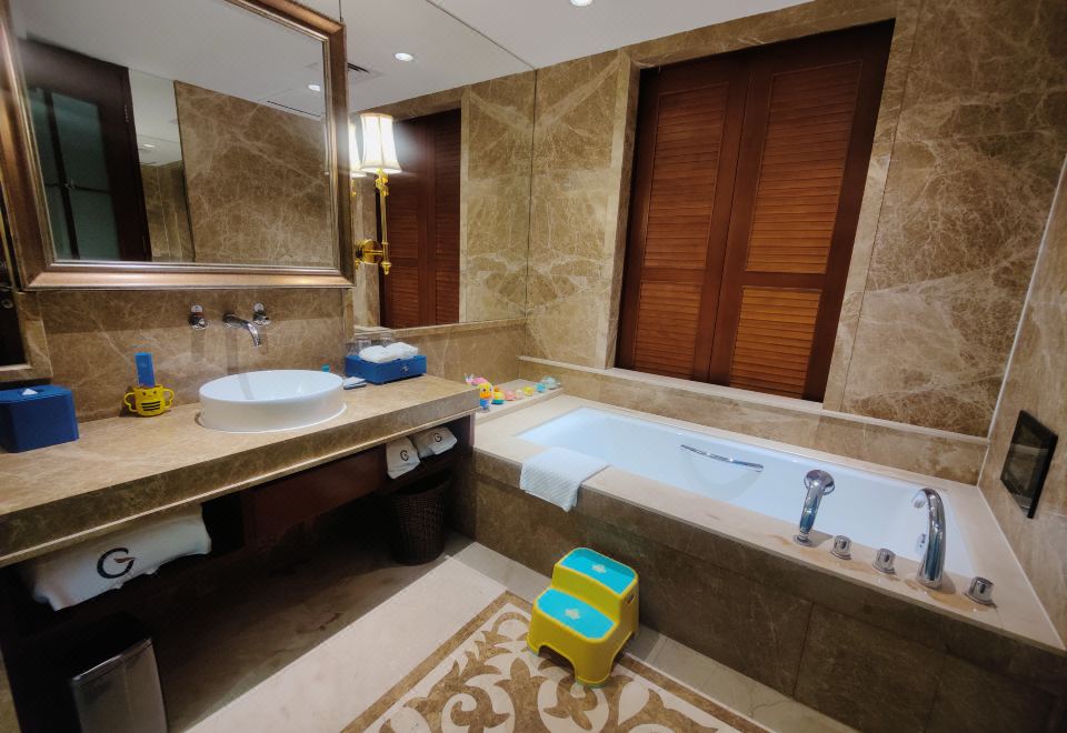 糖果飛屋主題大床房（小童玩具+萌娃帳篷+精彩繪本）