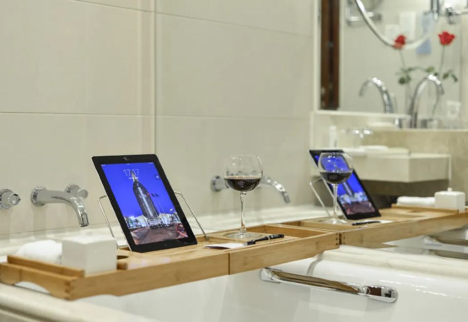 Yaojiang New Century Grand HotelFeatured Executive Room - City-View (Double Bed)