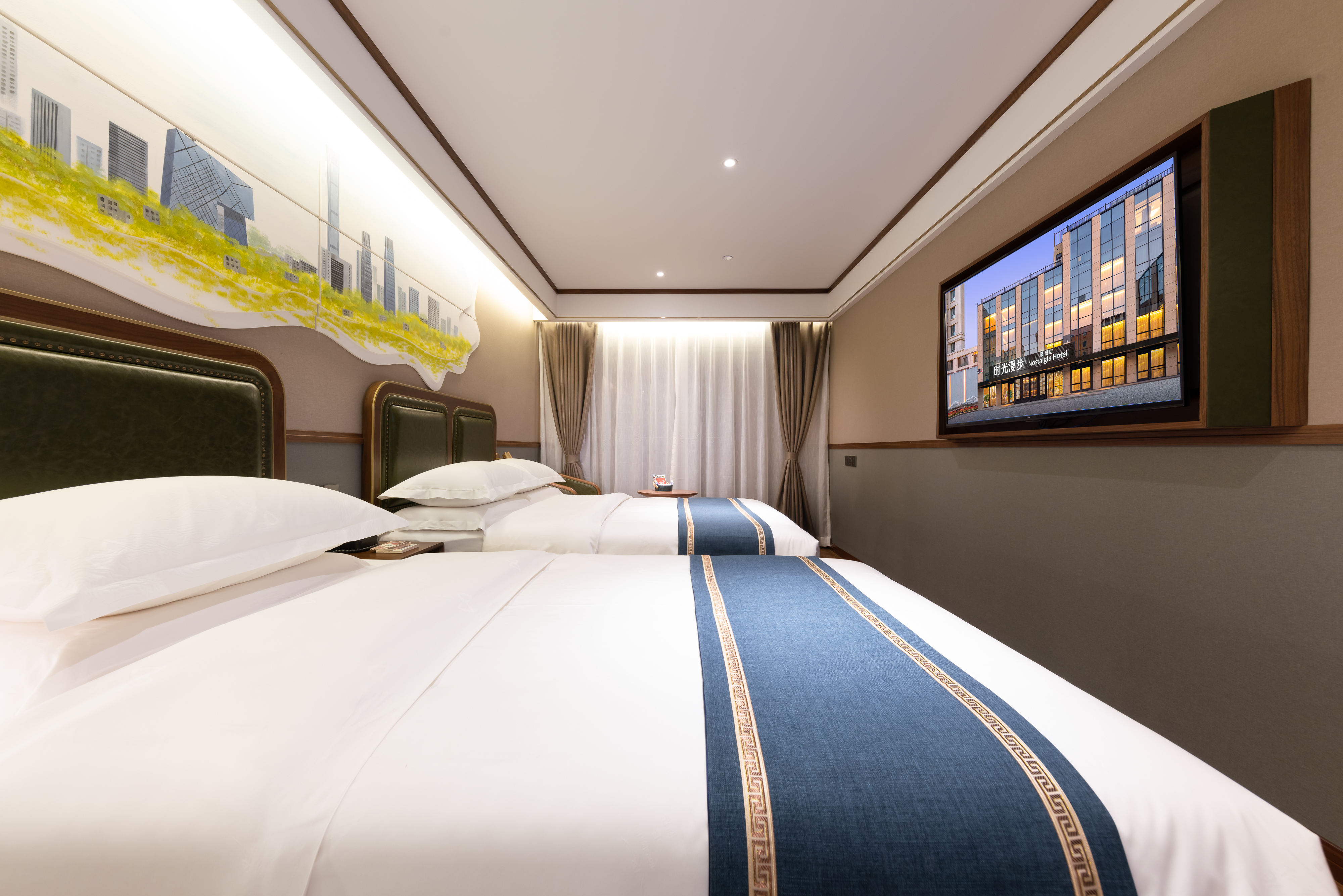 高级温馨家庭房（深睡记忆枕+零压床垫+智能投屏）