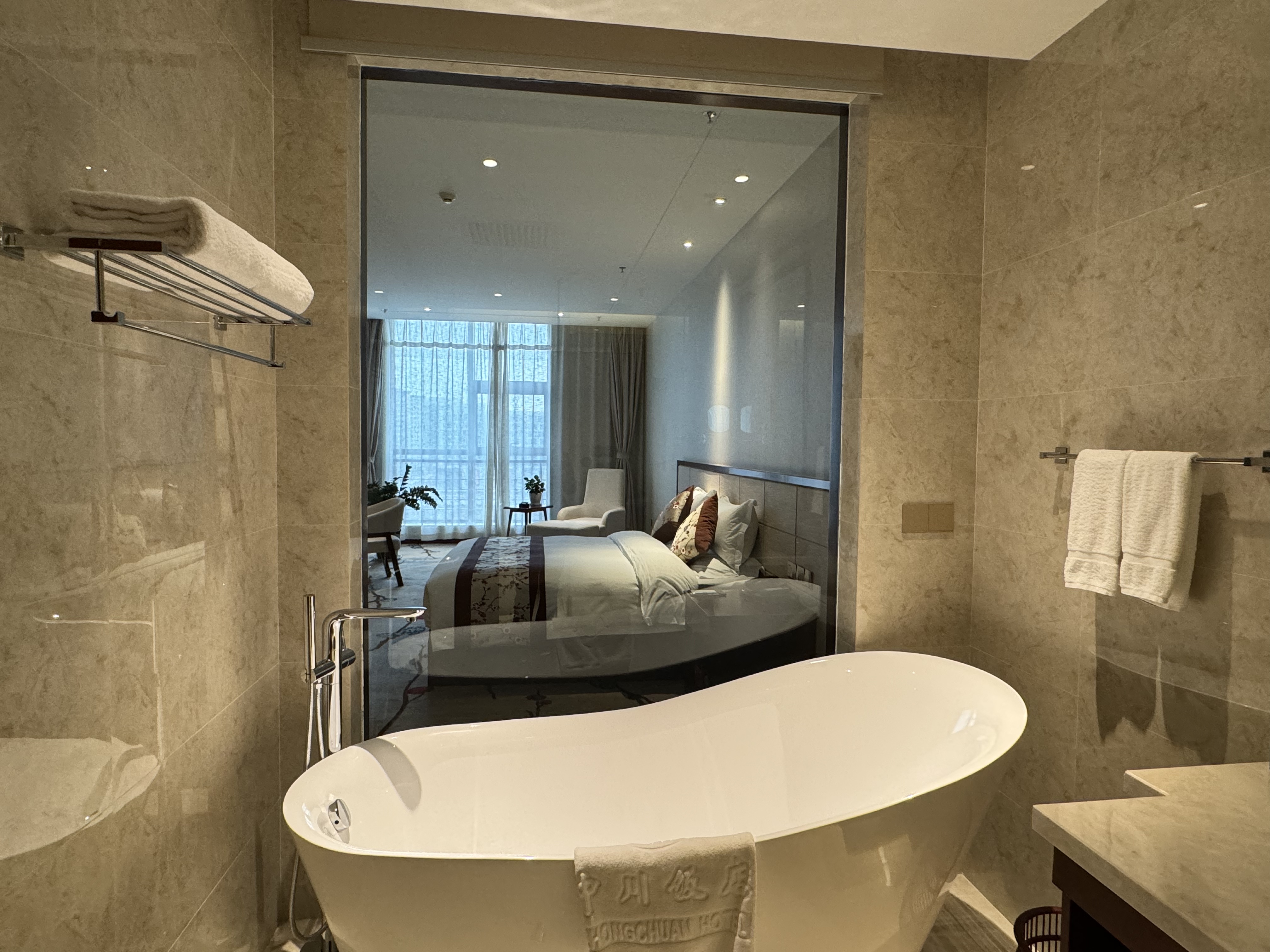 行政豪华大床房