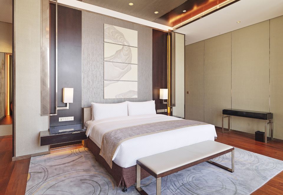 InterContinental Guangzhou Exhibition CenterDeluxe Presidential Suite