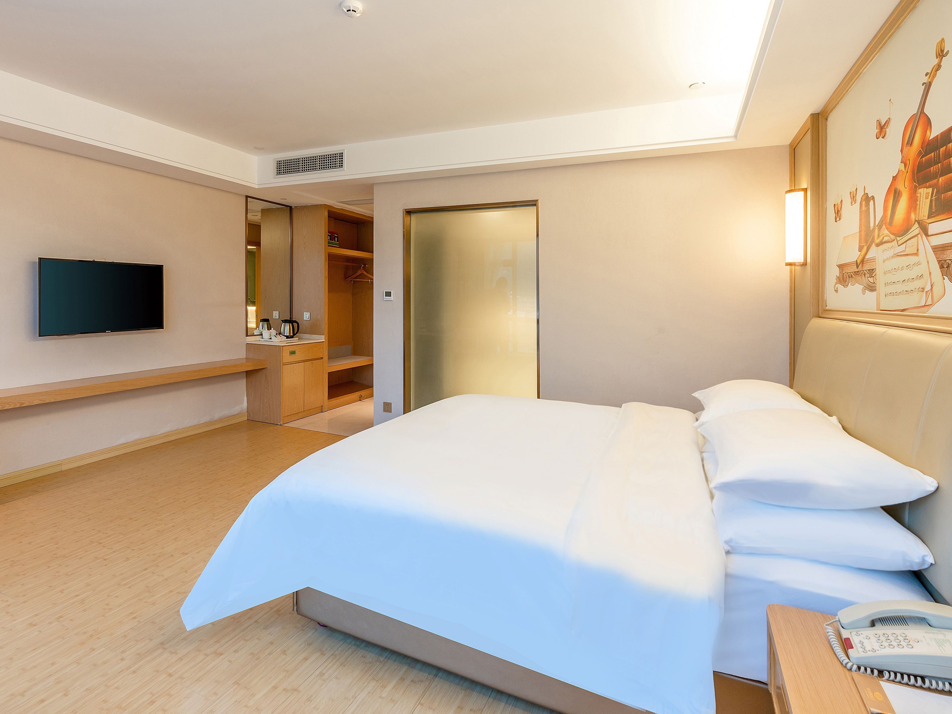 豪华大床房（抗菌防蟎亲肤布草+深睡荞麦枕）