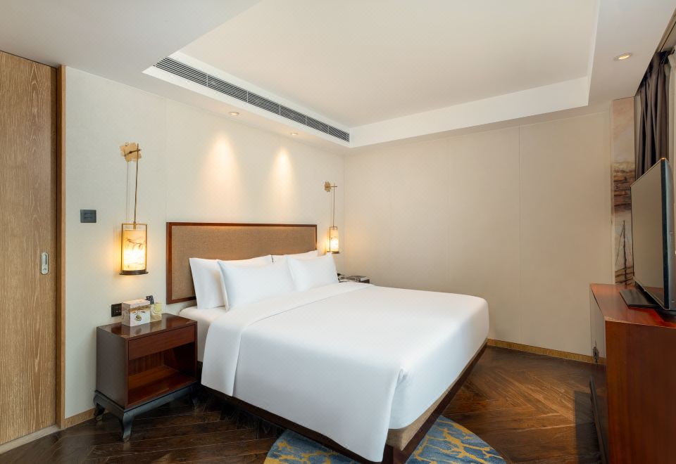 水舞·江景阳台套房（180°江景观景阳台+高奢洗护品）