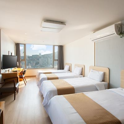 Deluxe Quadruple Room Hyundai Residence Promo Code