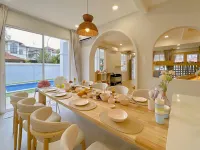 Bukit Indah Terrakids Amazing house with Pool near Legoland  호텔
