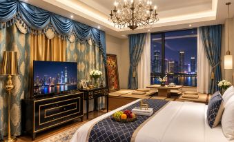 Aladdin Magical Holiday Hotel - Housity