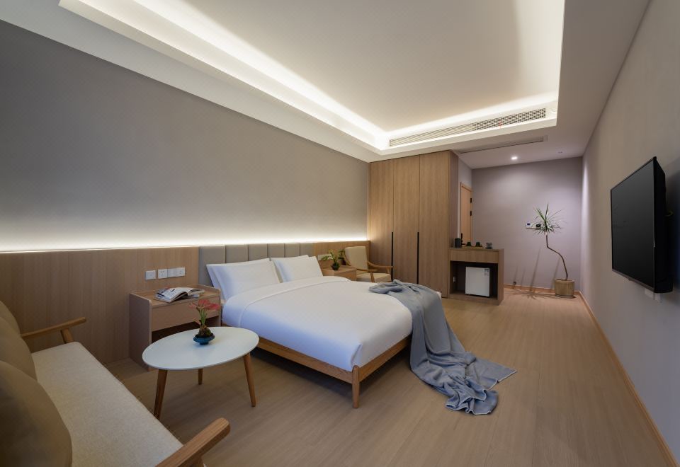 Mountain View Terrace Double Bed Room
