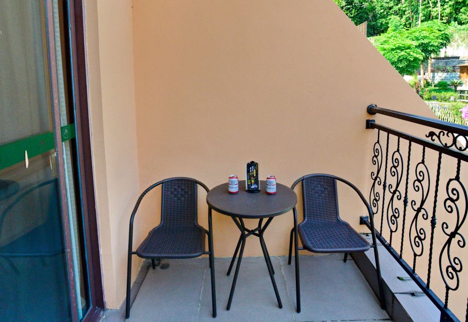 亲水别墅花园复式房|客房直达泳池|独立温泉池