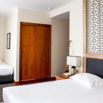 Triple Room (2 adults+ 1 child) Hotel Mundial Lisbon Promo Code