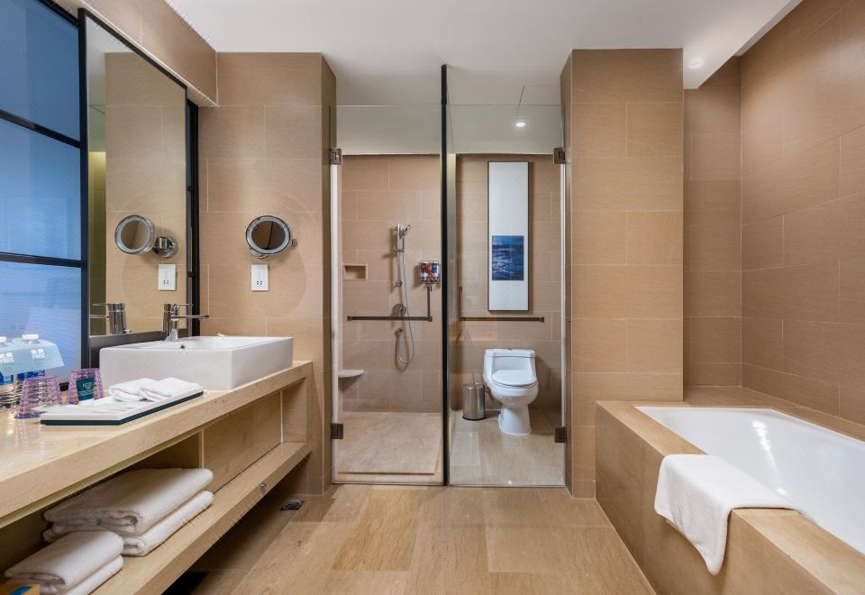 Four Points By Sheraton Guangdong Heshan FangyuanMountain View King Room