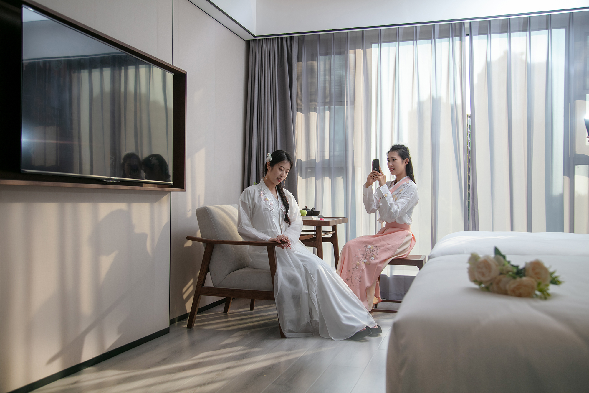 Elegant Smart Room (Double Bed)