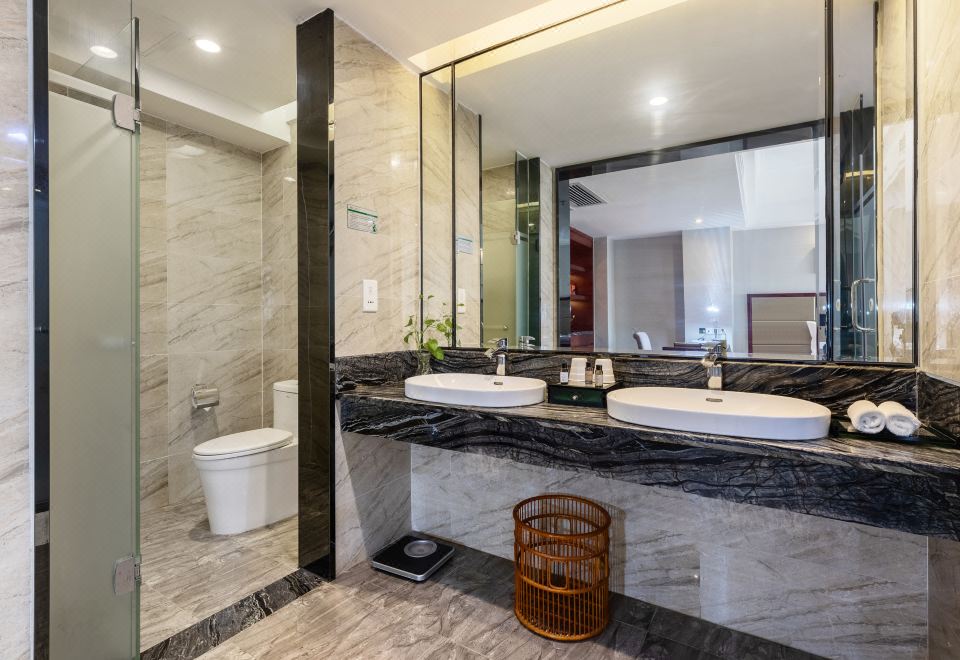 行政商务房（小冰箱）