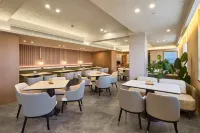 Starway Hotel (Chenggu New Century Plaza)