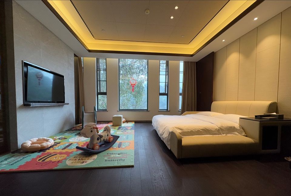 Hongzhushan Hotels & Resorts Chanyi ShanjuZen Mountain Grand Family Suite (In-Room Hot Spring)