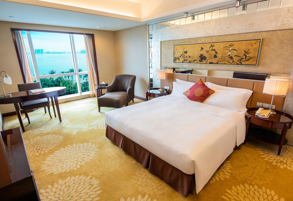 观海豪华海景大床房