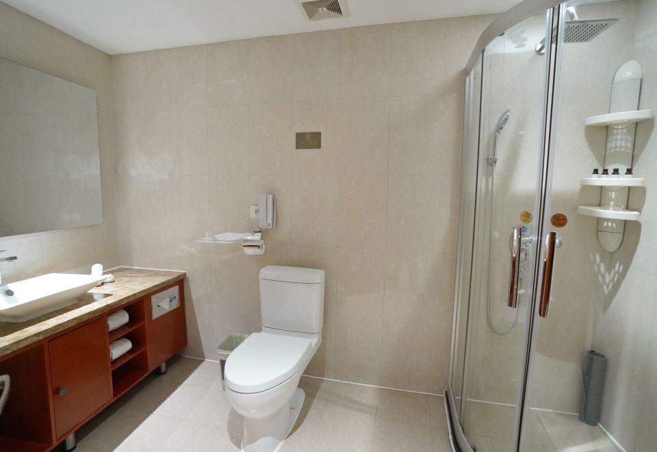 Harbin Victories HotelDeluxe Queen Room