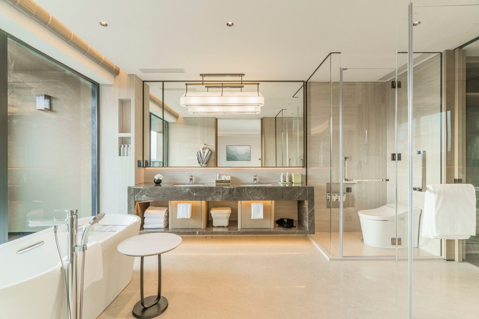Standard Suite With Mountain View