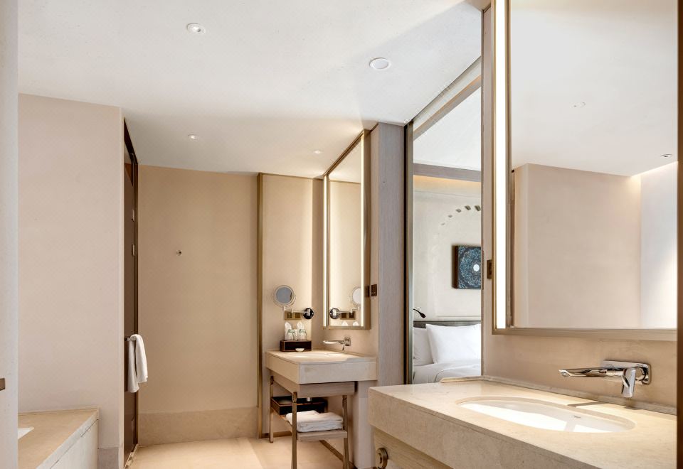 蜃影澜庭套房（奢享空间+伊菲丹小美盒）