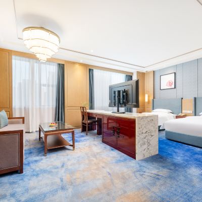 豪華商務雙床房（MINI吧+浴缸） 鉑麗斯國際大飯店（威海高鐵站韓樂坊店）優惠