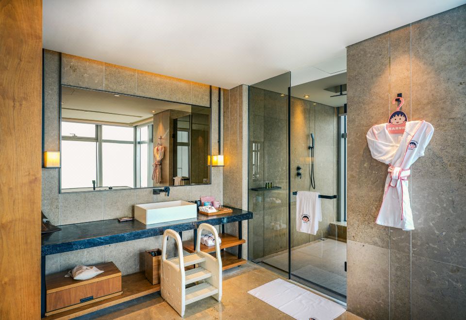 AOLUGUYA in The Unbound Collection by Hyatt HotelChibi Maruko Family Theme Double Bed Room