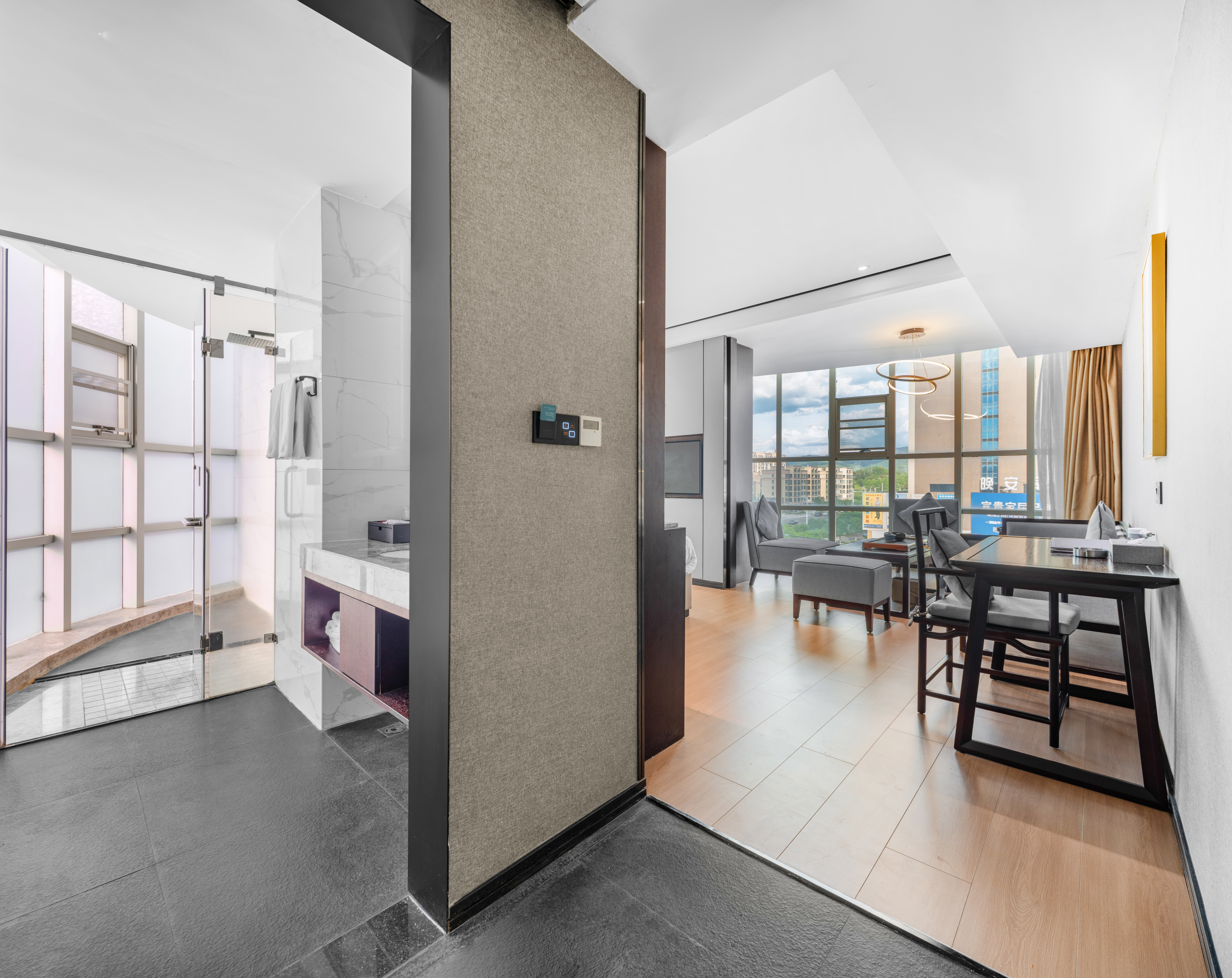 湾景大床房（现代简约沙发+观景+茶几）