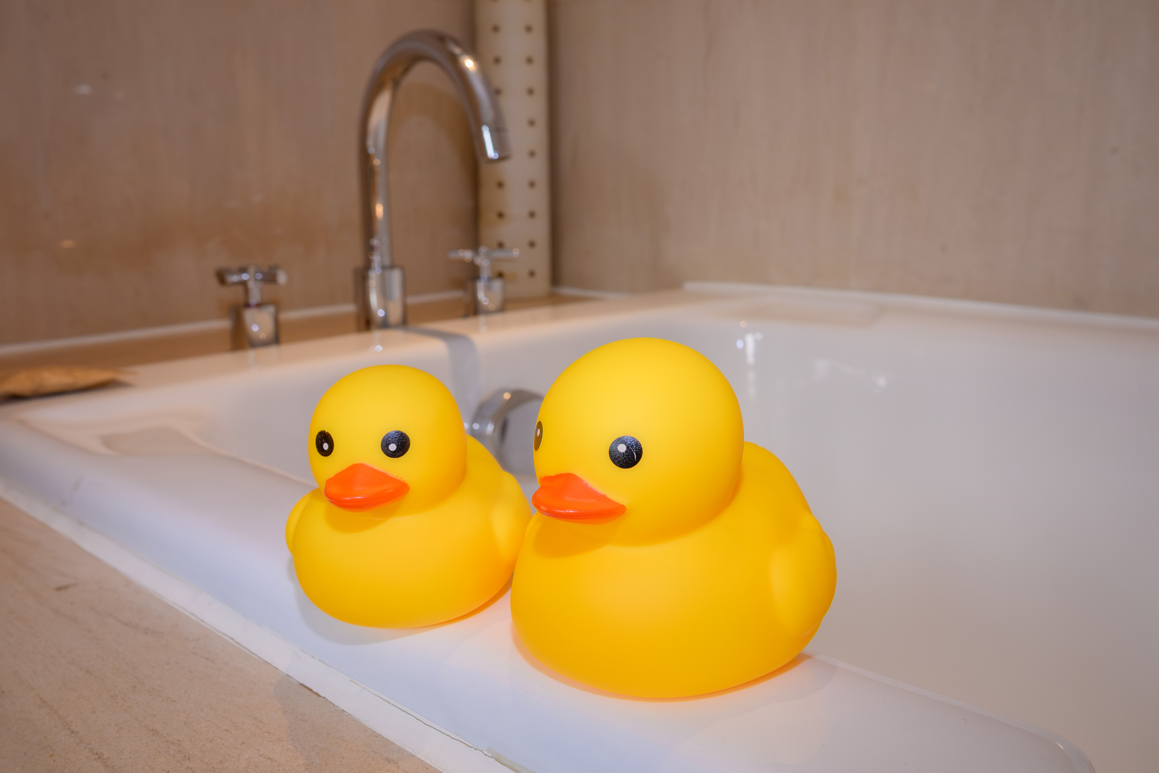 豪华外连通房-大床房连大床房