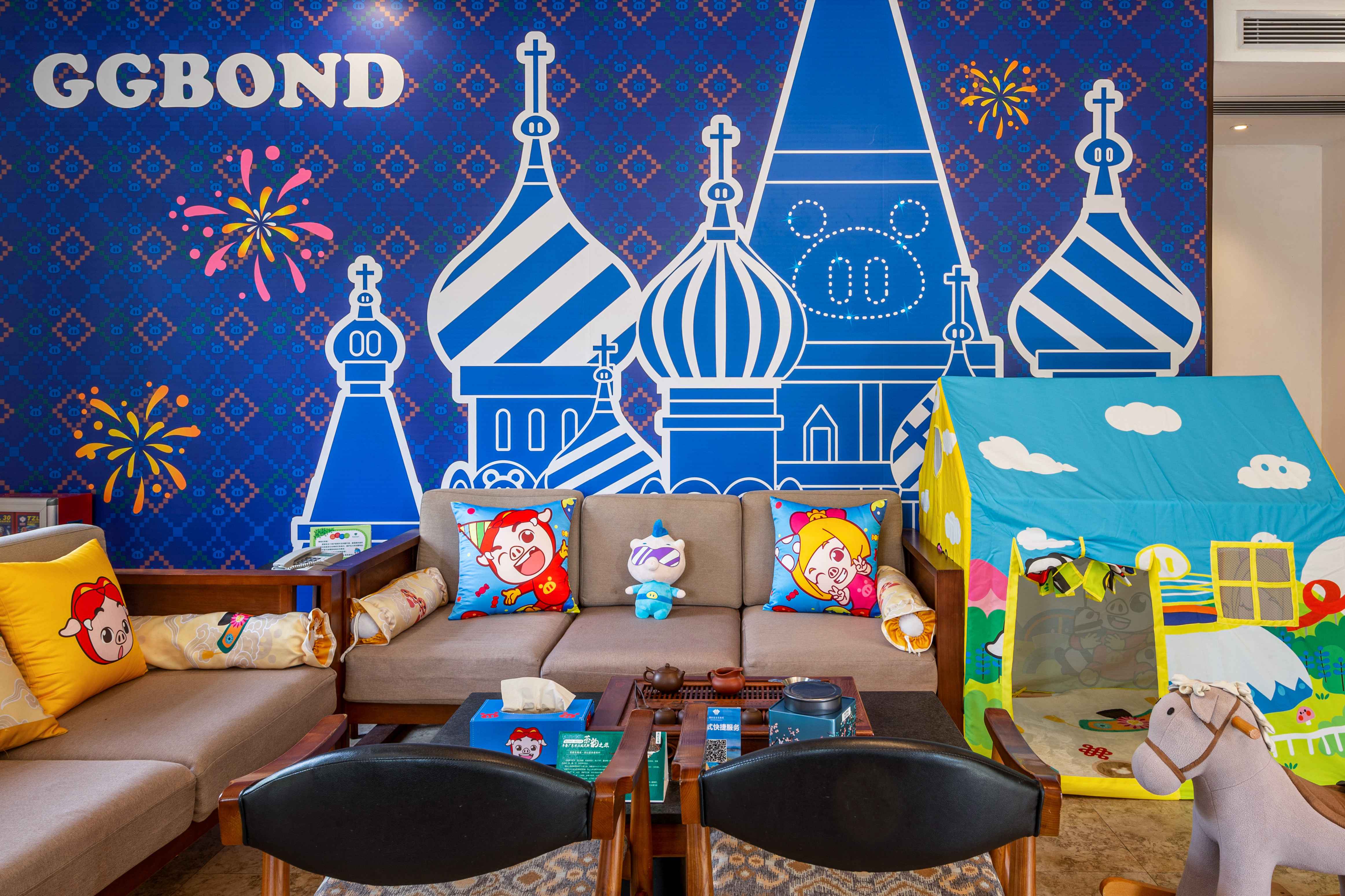 酷芽猪猪侠三床套房