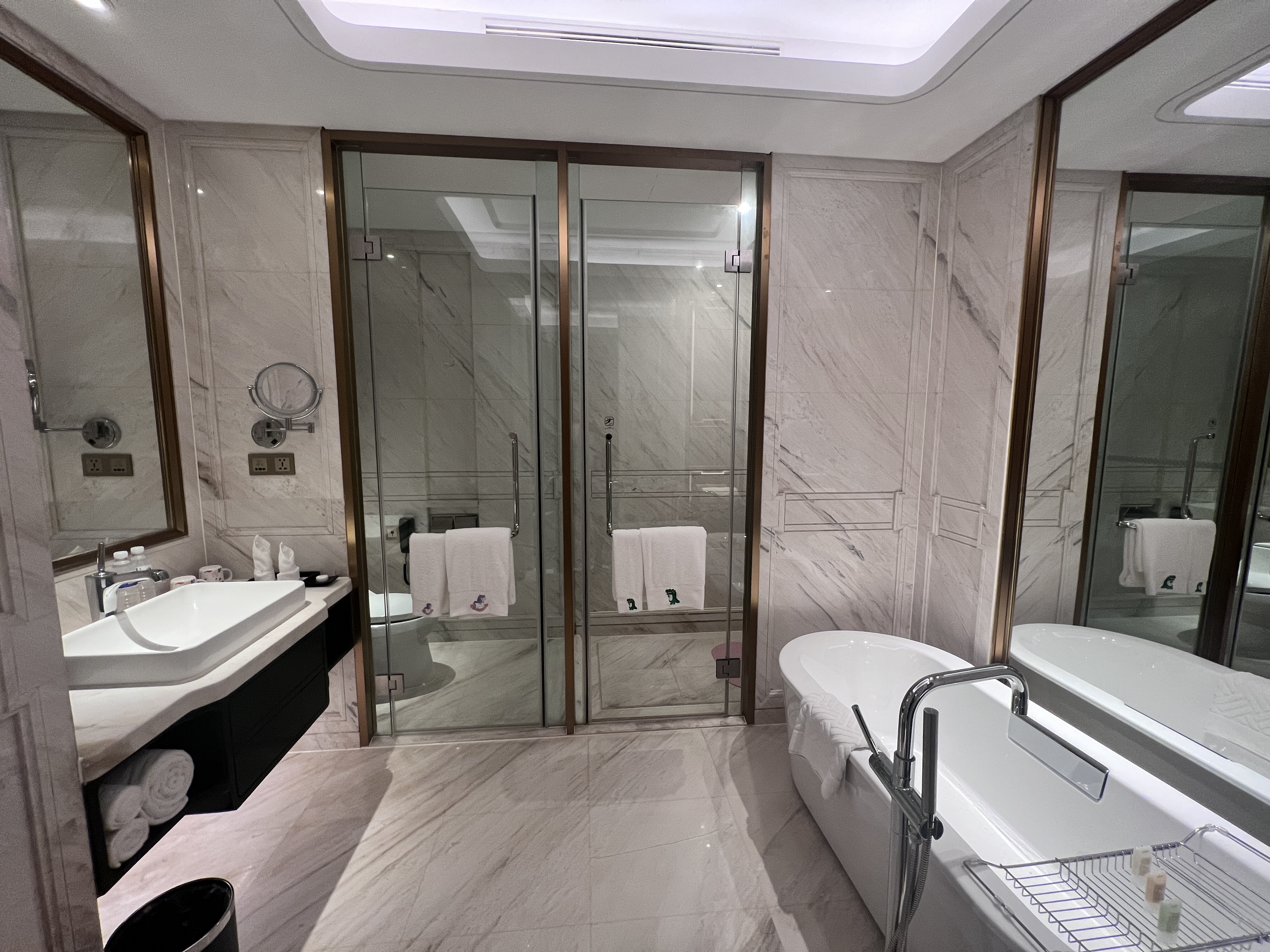 雅致家庭双卧套房