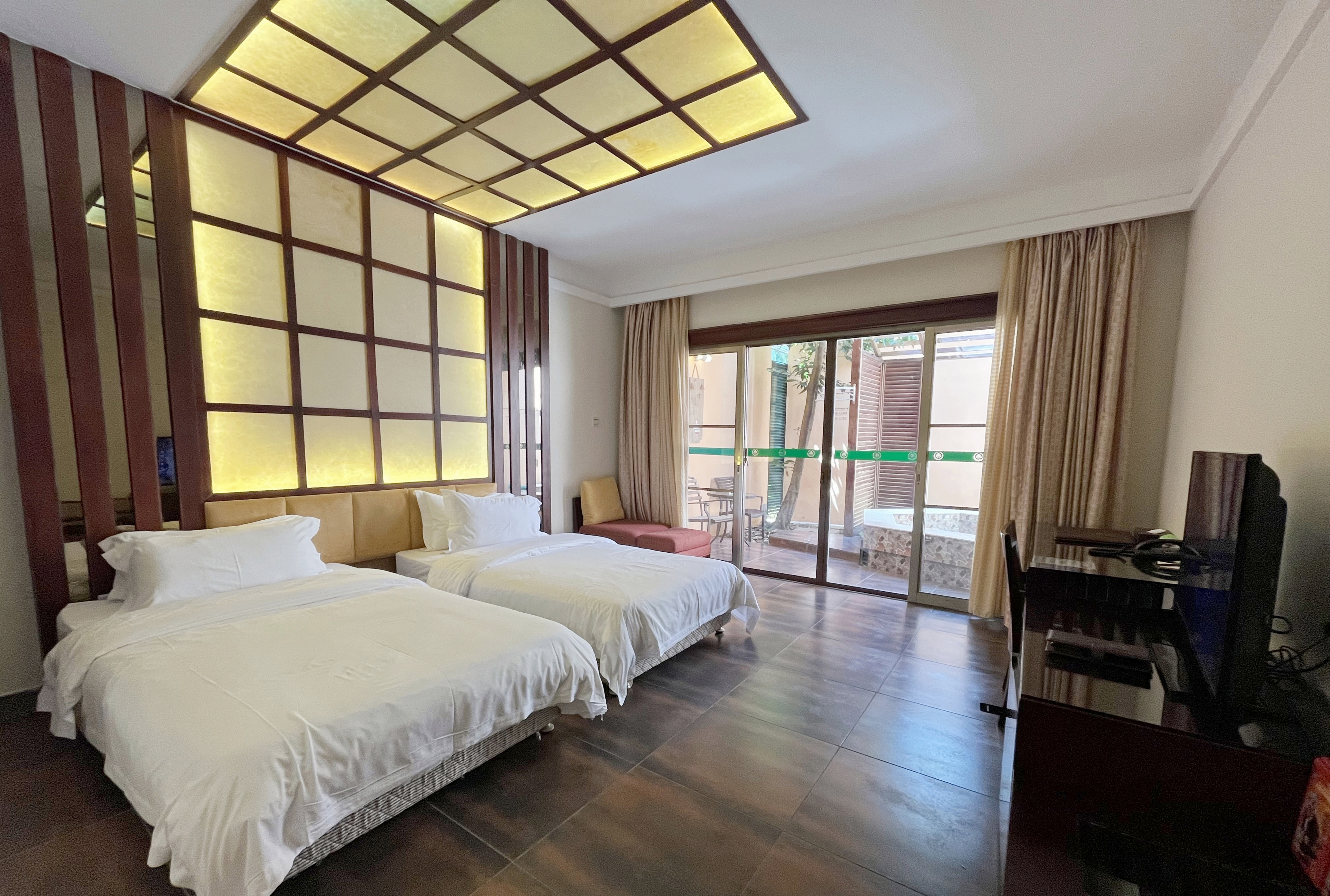 庭院别墅花园复式房|独立温泉池