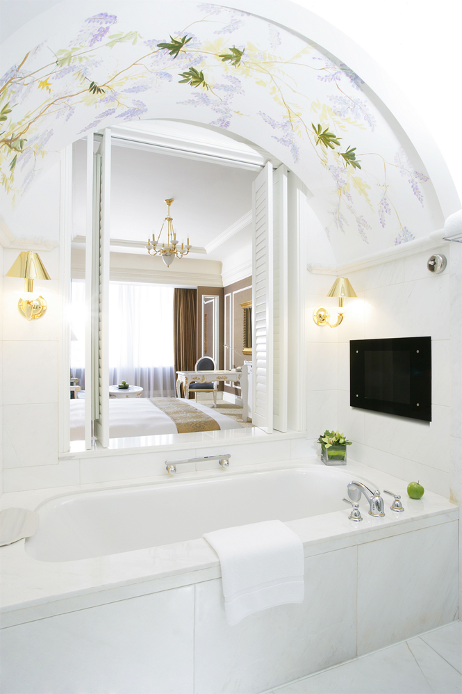 行政大床房【俯瞰繁荣城景+欧式风情·舒睡床垫+汉斯格雅衞浴】