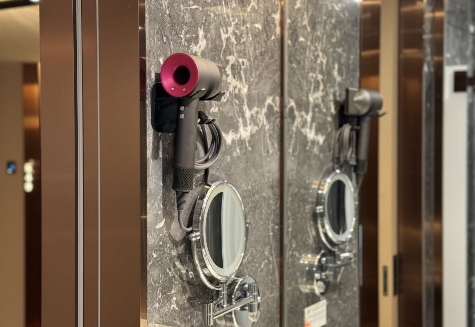 豪生行政大床房