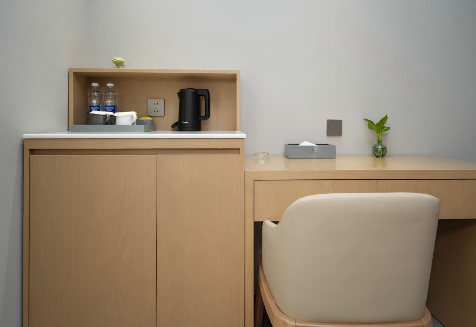 Privilege Queen Room