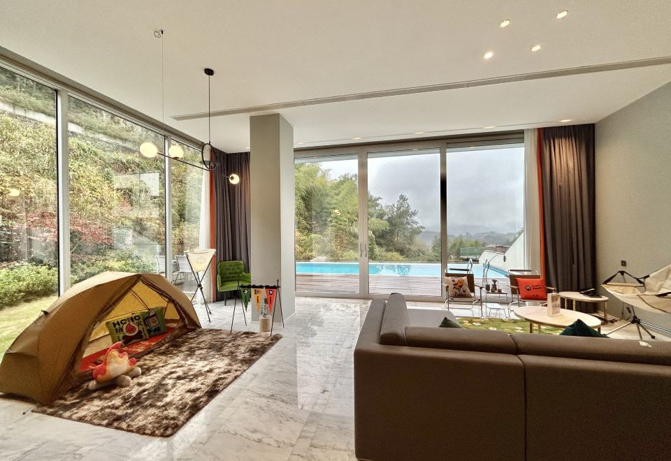 露营主题房·双卧泳池别墅