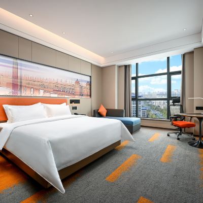 豪華大床房（美國舒達床墊+智能設備+城市高空景觀） 武漢光谷一路希爾頓歡朋飯店優惠