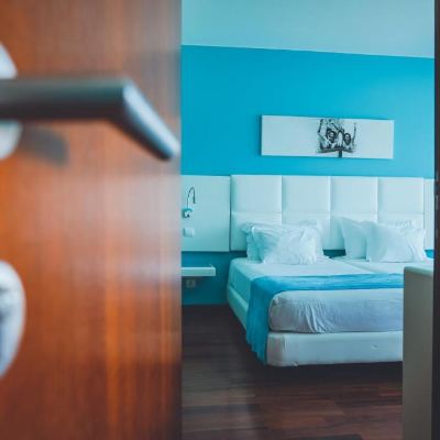 Family Room (4 Adults + 2 Children) Aquashow Park Hotel Promo Code
