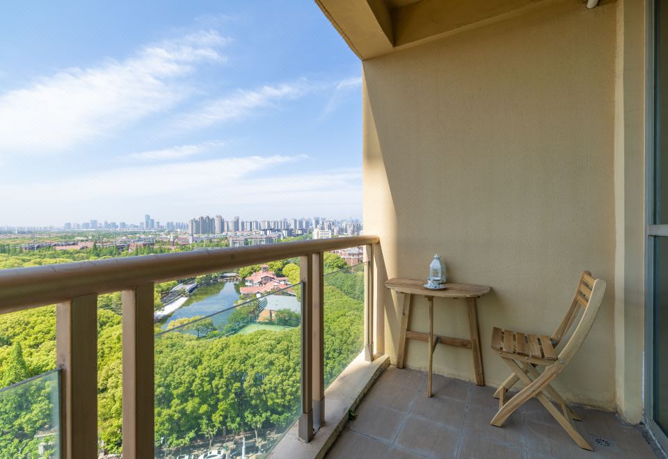 標準二室套房（洗烘一體機+衞洗麗+浴缸）