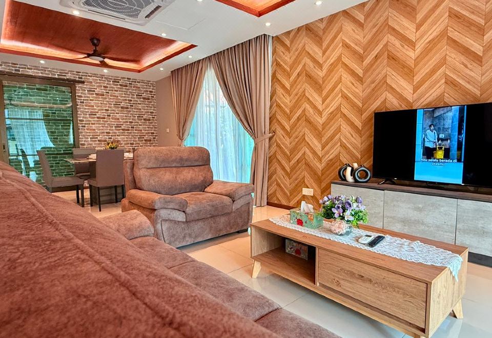 双威湖畔别墅四卧室