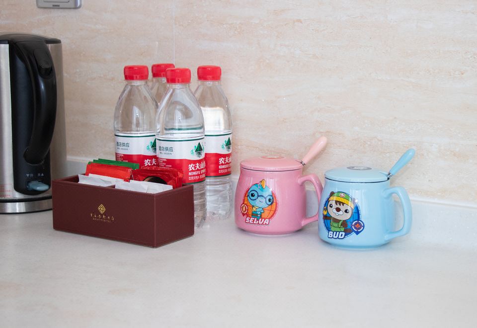 海底小縱隊主題公寓二居室親子套房