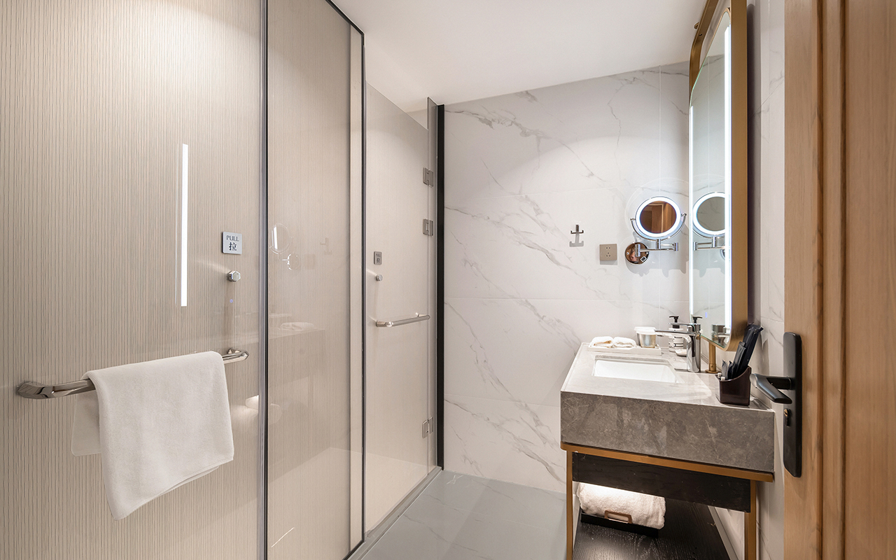 探索大床房（泡茶茶具-智能控制-乳胶枕）