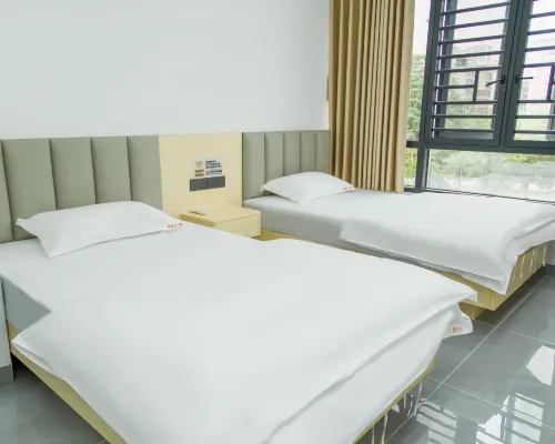 Xin Nanyue Apartment (Luhe Linrun Times Center) Hotels in Luhe